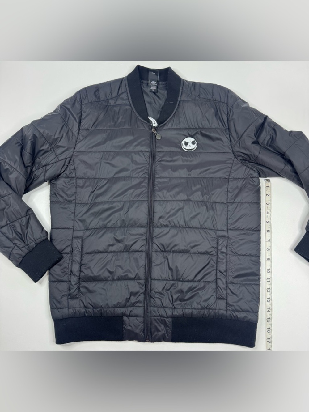 Disney’s The Nightmare Before Christmas Puffer Jacket Mens Size Large - Picture 8 of 12